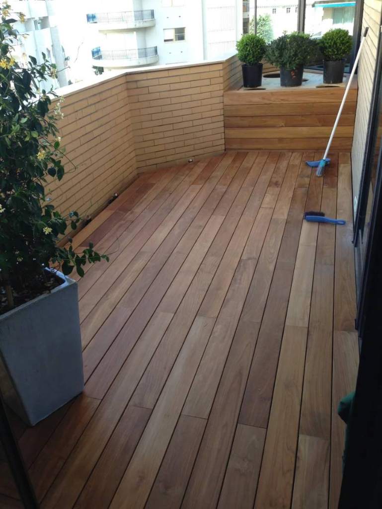 Balcony during preparation